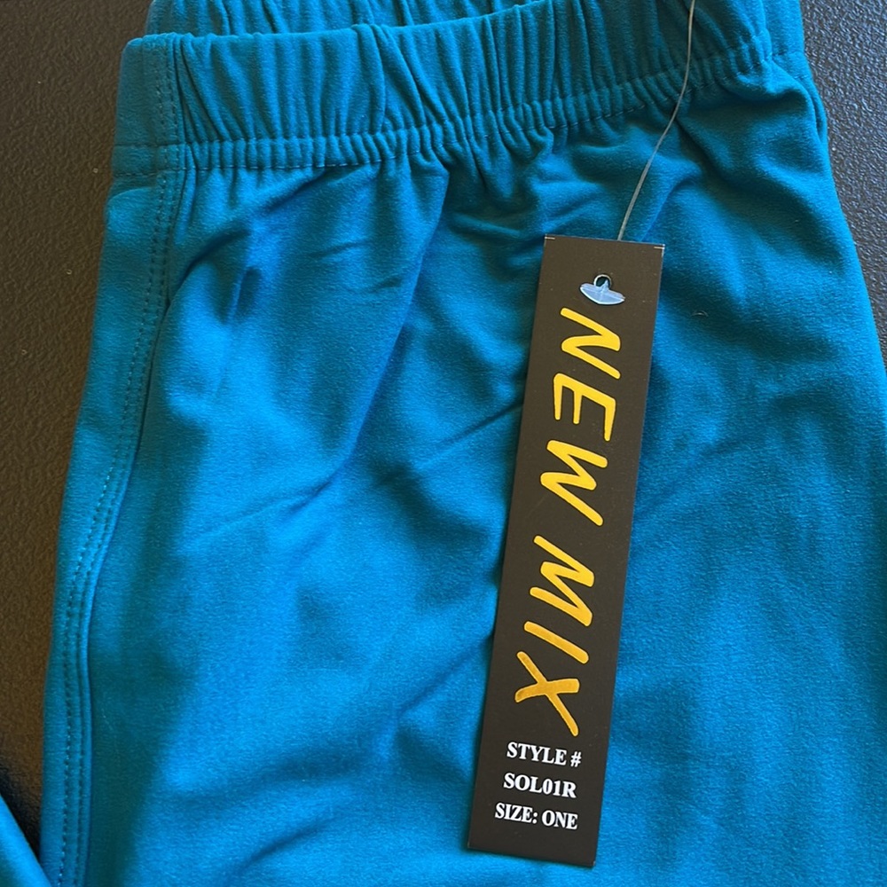 ONE SIZE NEW MIX LEGGINGS.  BLUE/GREEN.  STRETCH. DOUBLE STITCHED - Picture 2 of 7